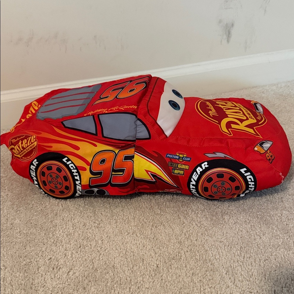 Disney Pixar Cars Transforming Plush Car Lightning McQueen